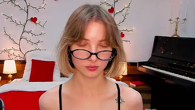 dej4vue online show from 03/20/25, 11:45