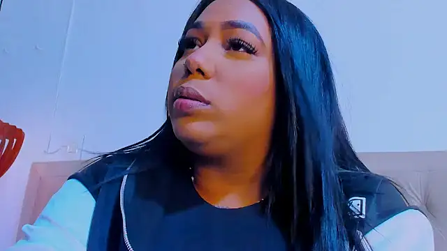 Snapshot of emma_purple_ chatting on 03/15/25, 06:54 emma purple online show from 03/15/25, 06:54