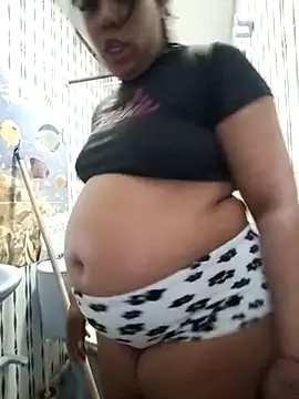 Snapshot of emma_purple_ chatting on 03/16/25, 06:23 emma purple online show from 03/16/25, 06:23