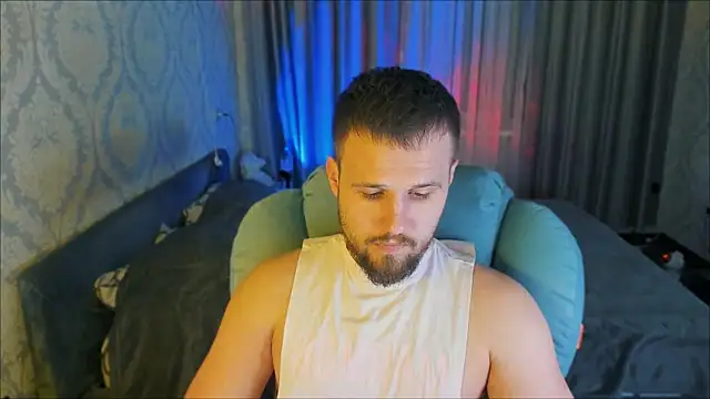 Snapshot of Vladik_b chatting on 02/06/26, 05:05 Vladik b online show from 02/06/26, 05:05