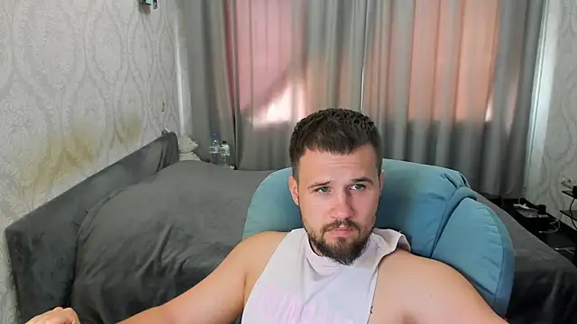 Vladik b online show from 07/08/26, 09:03