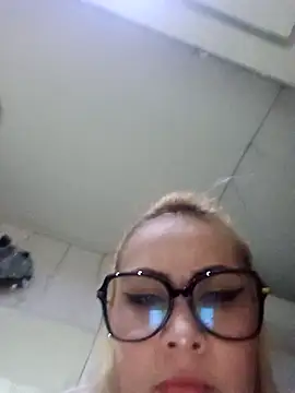 CandieGilson   online show from 12/16/25, 10:31