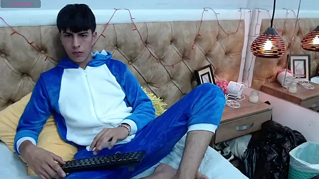 Estiv18  online show from 03/12/25, 07:35