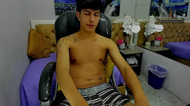 Estiv18  online show from 09/14/25, 02:54