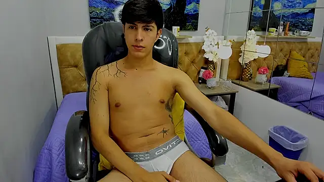 Estiv18  online show from 09/18/25, 03:19