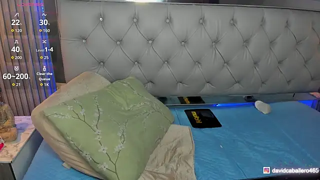 Estiv18  online show from 04/09/26, 02:11