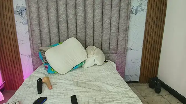 Snapshot of kendrakaramelo chatting on 02/25/26, 04:05 kendrakaramelo online show from 02/25/26, 04:05