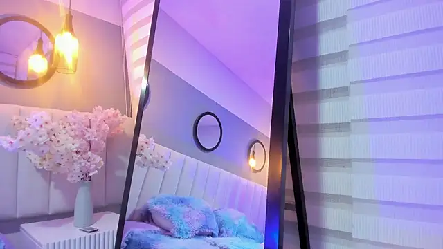 alice lodge online show from 09/18/25, 03:30