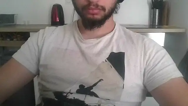 Snapshot of nxnd3525 chatting on 12/02/25, 01:05 nxnd3525 online show from 12/02/25, 01:05