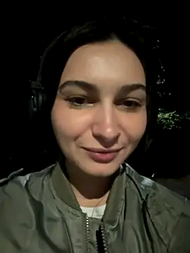 lunalovelee online show from 09/29/25, 06:13