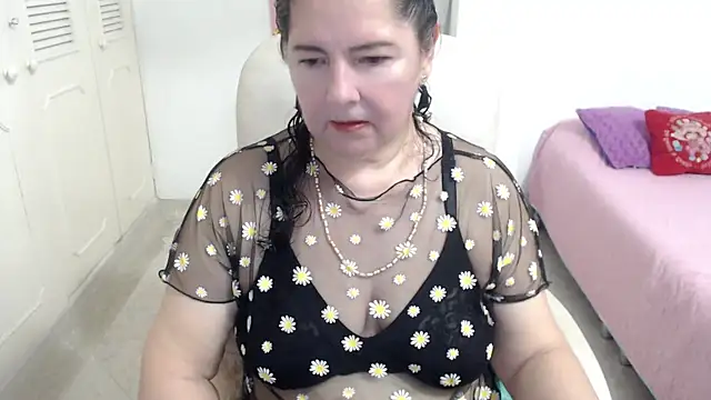 leonela 69 online show from 05/02/26, 12:26