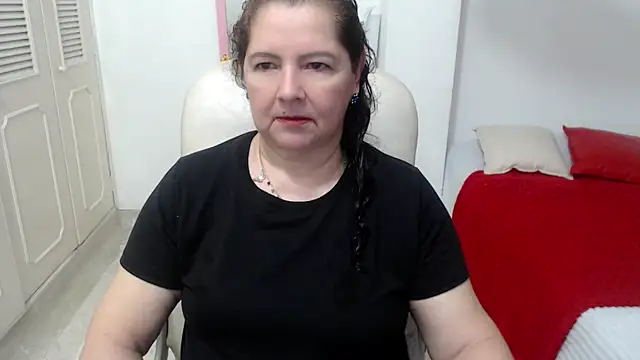 leonela 69 online show from 06/02/26, 12:23