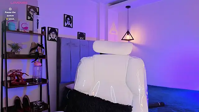 Miller Vanessa  online show from 03/28/26, 09:03