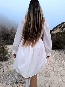 Mona Plus online show from 09/17/25, 06:04