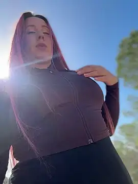 Mona Plus online show from 03/27/26, 09:42