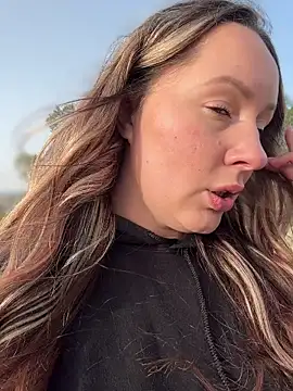 Mona Plus online show from 04/10/26, 06:51