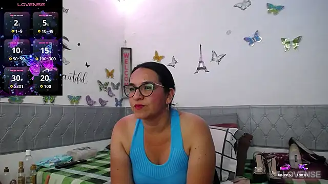 AlexaUllahX online show from 04/17/26, 07:28