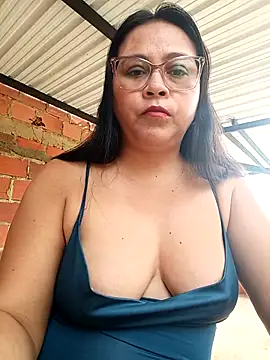 promiscuous-indecent-momm online show from 02/23/26, 01:41