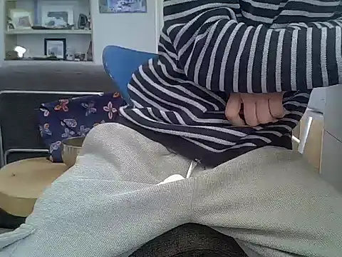 createur34 online show from 04/01/26, 11:11