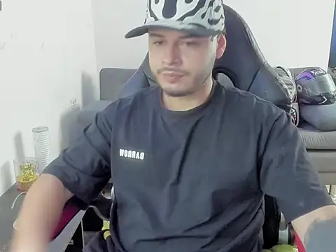 ragnar lothbrok777 online show from 04/08/26, 04:18