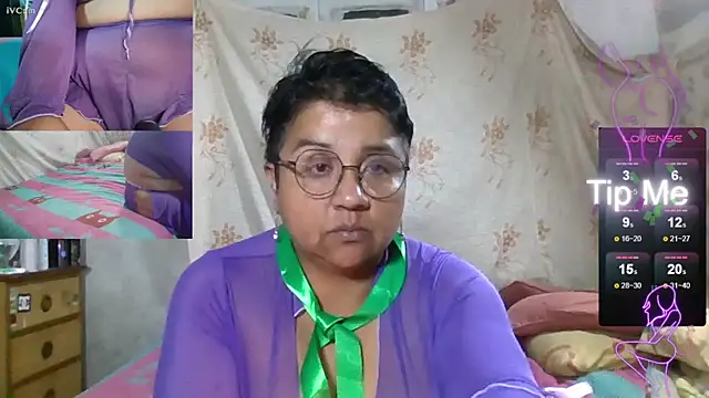 erinadarling79 online show from 10/11/25, 02:33