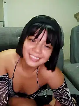 Snapshot of ZafiroKlein chatting on 03/23/25, 02:04 ZafiroKlein online show from 03/23/25, 02:04