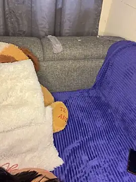 ZafiroKlein online show from 04/07/26, 10:53