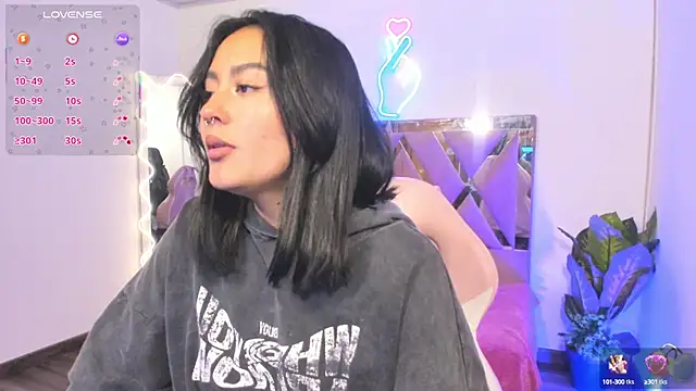 LUDO KITTY TAY online show from 02/19/25, 02:23