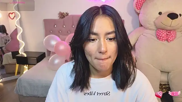 LUDO KITTY TAY online show from 02/27/25, 03:04