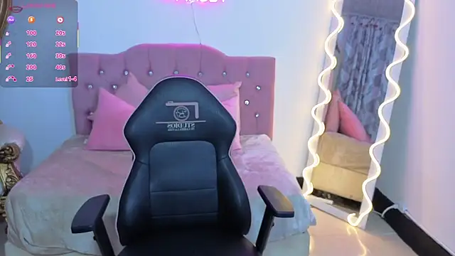 LUDO KITTY TAY online show from 10/12/25, 03:05