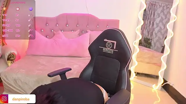 LUDO KITTY TAY online show from 10/15/25, 04:01