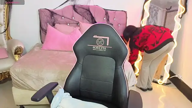 LUDO KITTY TAY online show from 10/17/25, 03:20