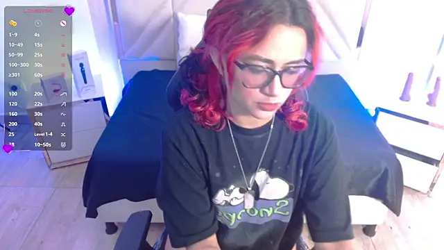 kristen tay online show from 12/02/25, 03:23