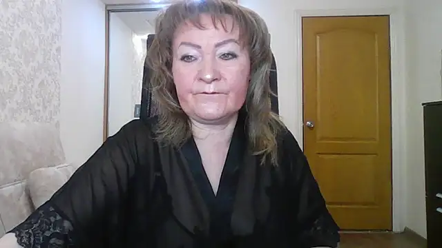 Snapshot of Victoria_secrets_ chatting on 02/13/25, 04:00 Victoria secrets online show from 02/13/25, 04:00