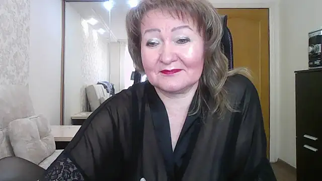 Snapshot of Victoria_secrets_ chatting on 02/15/25, 08:54 Victoria secrets online show from 02/15/25, 08:54