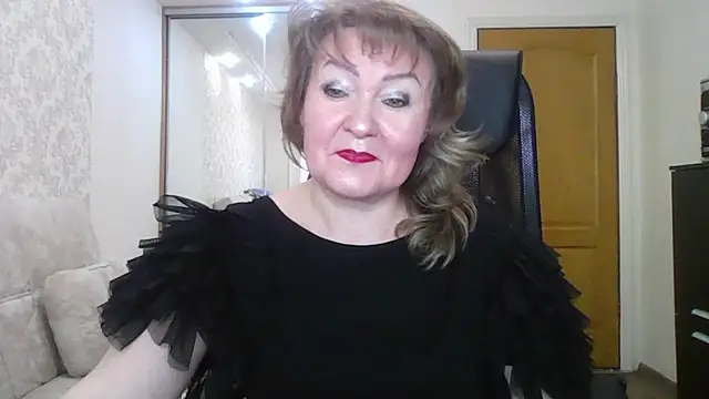 Snapshot of Victoria_secrets_ chatting on 02/16/25, 11:38 Victoria secrets online show from 02/16/25, 11:38