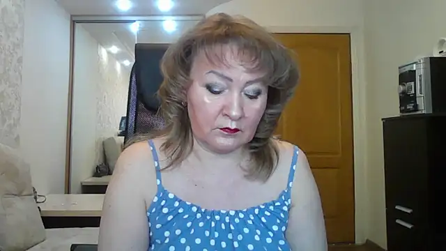 Snapshot of Victoria_secrets_ chatting on 02/21/25, 06:29 Victoria secrets online show from 02/21/25, 06:29