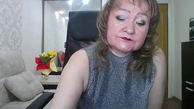 Snapshot of Victoria_secrets_ chatting on 03/20/25, 02:53 Victoria secrets online show from 03/20/25, 02:53