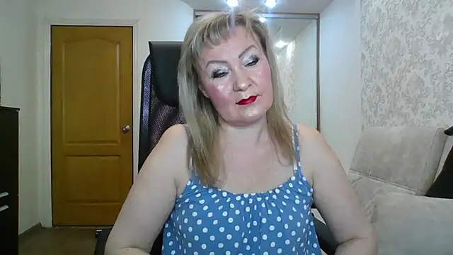 Snapshot of Victoria_secrets_ chatting on 11/24/25, 05:07 Victoria secrets online show from 11/24/25, 05:07