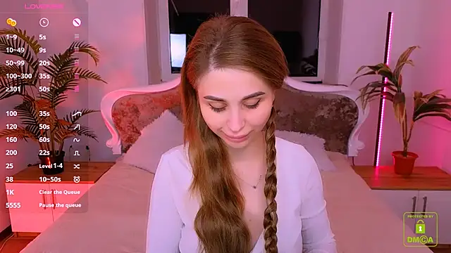 EvaRodi online show from 10/11/25, 11:14