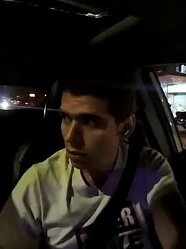 Snapshot of xXDavisXx chatting on 09/16/25, 12:00 xXDavisXx online show from 09/16/25, 12:00