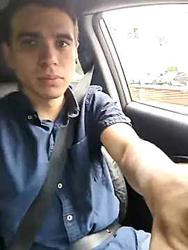 Snapshot of xXDavisXx chatting on 10/23/25, 02:16 xXDavisXx online show from 10/23/25, 02:16