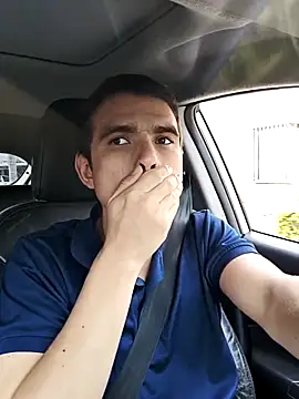 Snapshot of xXDavisXx chatting on 10/27/25, 09:08 xXDavisXx online show from 10/27/25, 09:08