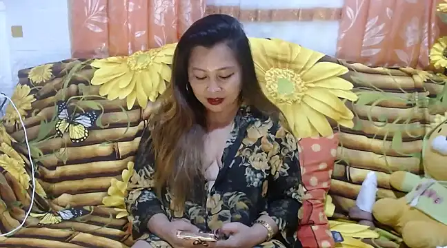 UrSweetClassyPinay online show from 12/17/24, 11:39