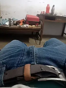 boyyouwant33 online show from 02/13/25, 03:03