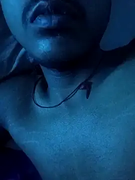 boyyouwant33 online show from 03/12/25, 01:47