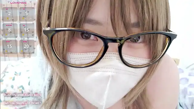 Snapshot of FUYU_rain chatting on 04/21/26, 01:42 FUYU rain online show from 04/21/26, 01:42