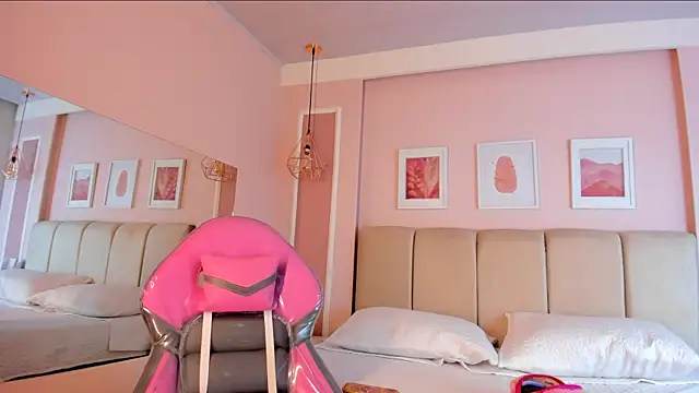 Annie rhoades online show from 12/16/25, 12:54