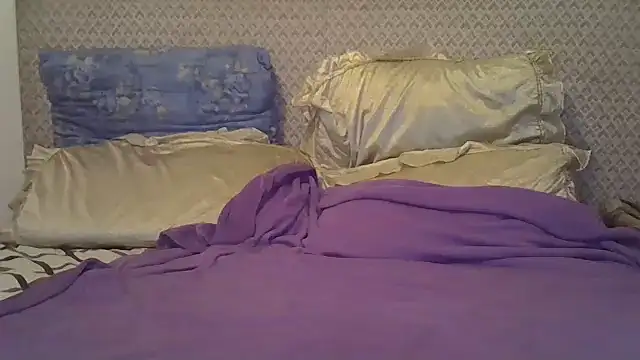 ChloeBab online show from 12/18/25, 01:50