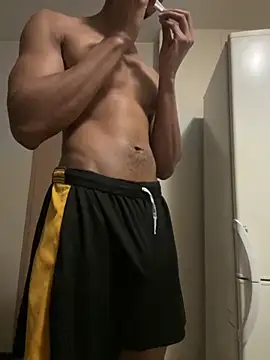 Snapshot of papibbc6989 chatting on 09/25/25, 05:27 papibbc6989 online show from 09/25/25, 05:27